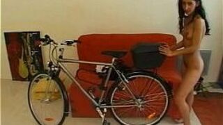 French brunette - porn video