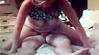 reverse cowgirl wife - porn video