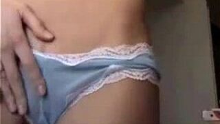 Sexy amateur gets nude on home cam - porn video